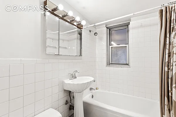 Rented by Compass | media 41