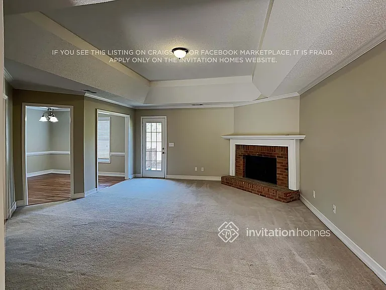 1121 Sutton Dr — Photo 6