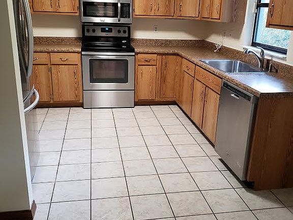 2nd image of 11365 SE 75th Ct