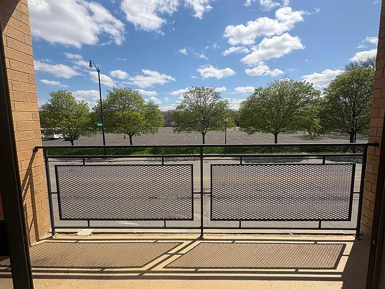 8000 Kilpatrick Ave #2B — Photo 1