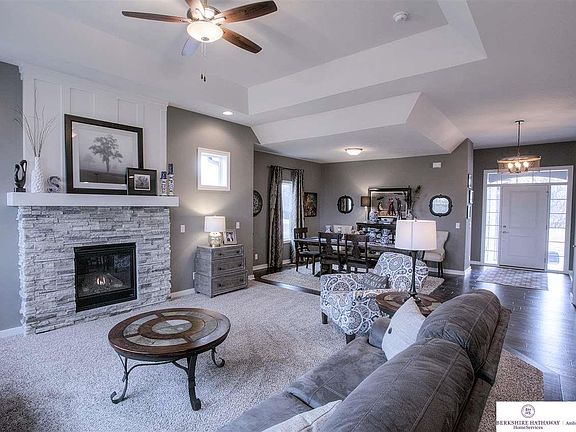 4th image of 5167 Waterford Avenue Cir