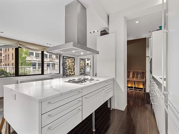 2nd image of 116 Central Park S Penthouse A