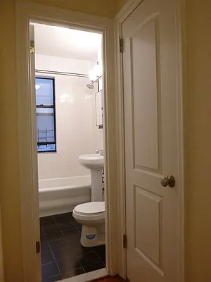 Rented by Bohemia Realty Group | media 7