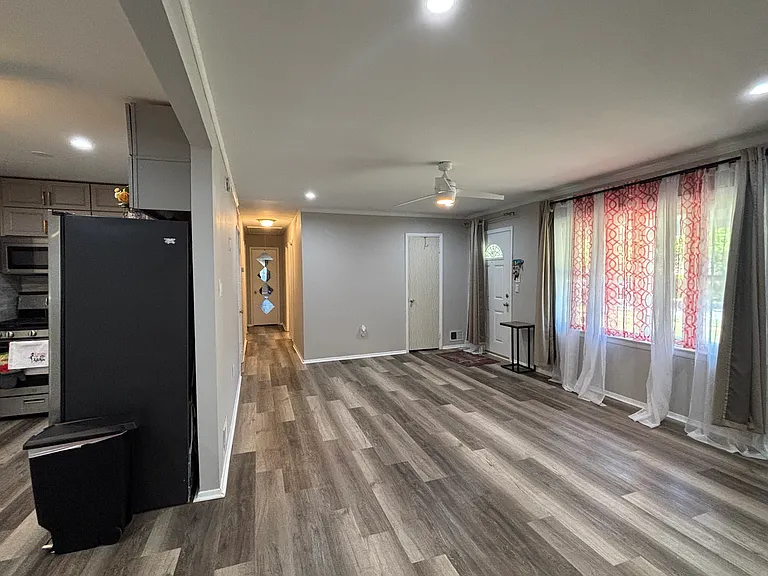 8208 Keeler St — Photo 7