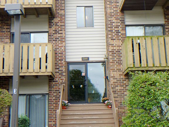 2nd image of 746 Prescott Dr APT 301