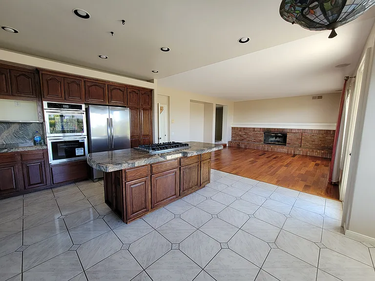 2405 N Courtland St — Photo 7