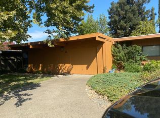34 Blue Heron Ct, Sacramento, CA 95833