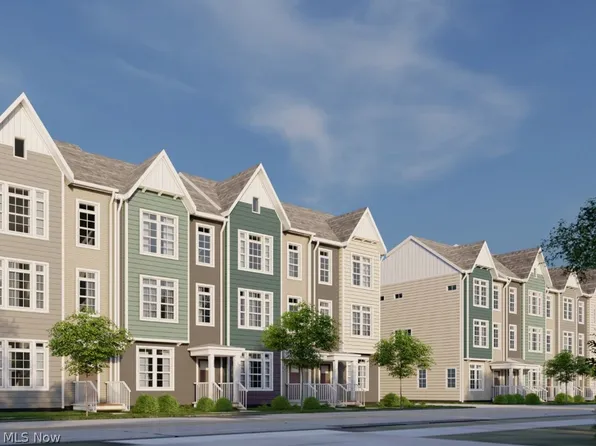 5 Mosaic Ct, University Heights, OH 44118