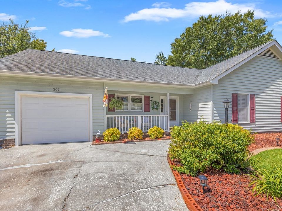 1st image of 207 Berkshire Dr.