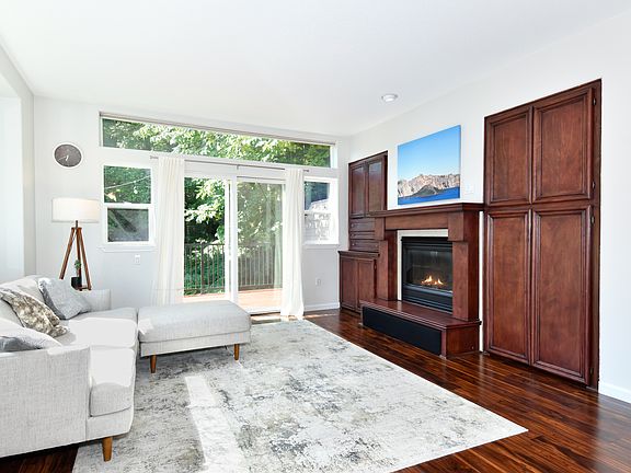 2nd image of 4818 SW 2nd Ave
