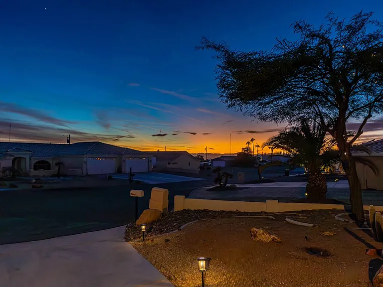 3921 Aloha Ln — Photo 16