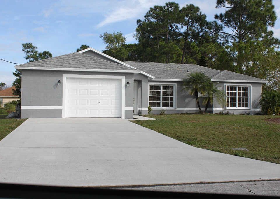 1st image of 671 SE Polynesian Ave