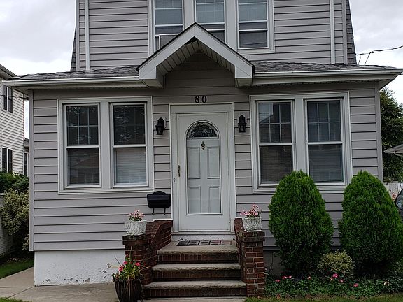 2nd image of 80 Grant Pl