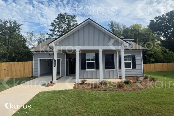 3 bed, 2.0 bath, 1330 sqft, $1,755 — Photo 1