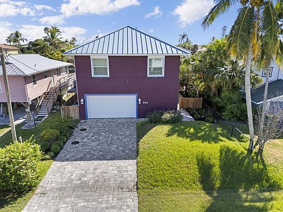 4th image of 566 Coconut Ave