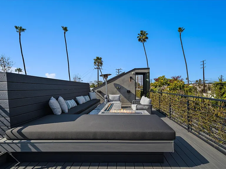 840 California Ave — Photo 92