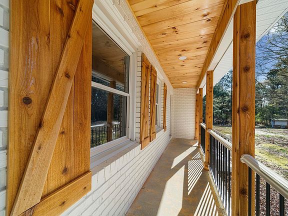 3rd image of 861 Union Church Rd