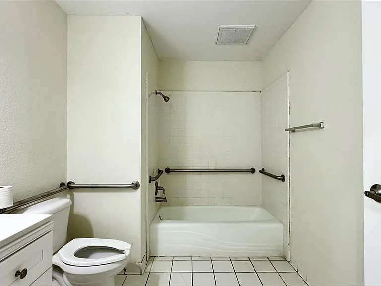 1144 N Hazel St #2 — Photo 12