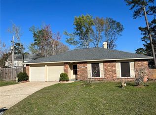 555 Ridgewood Dr, Mandeville, LA 70471
