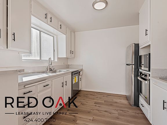 3rd image of 1041 1/2 S Corning St #204