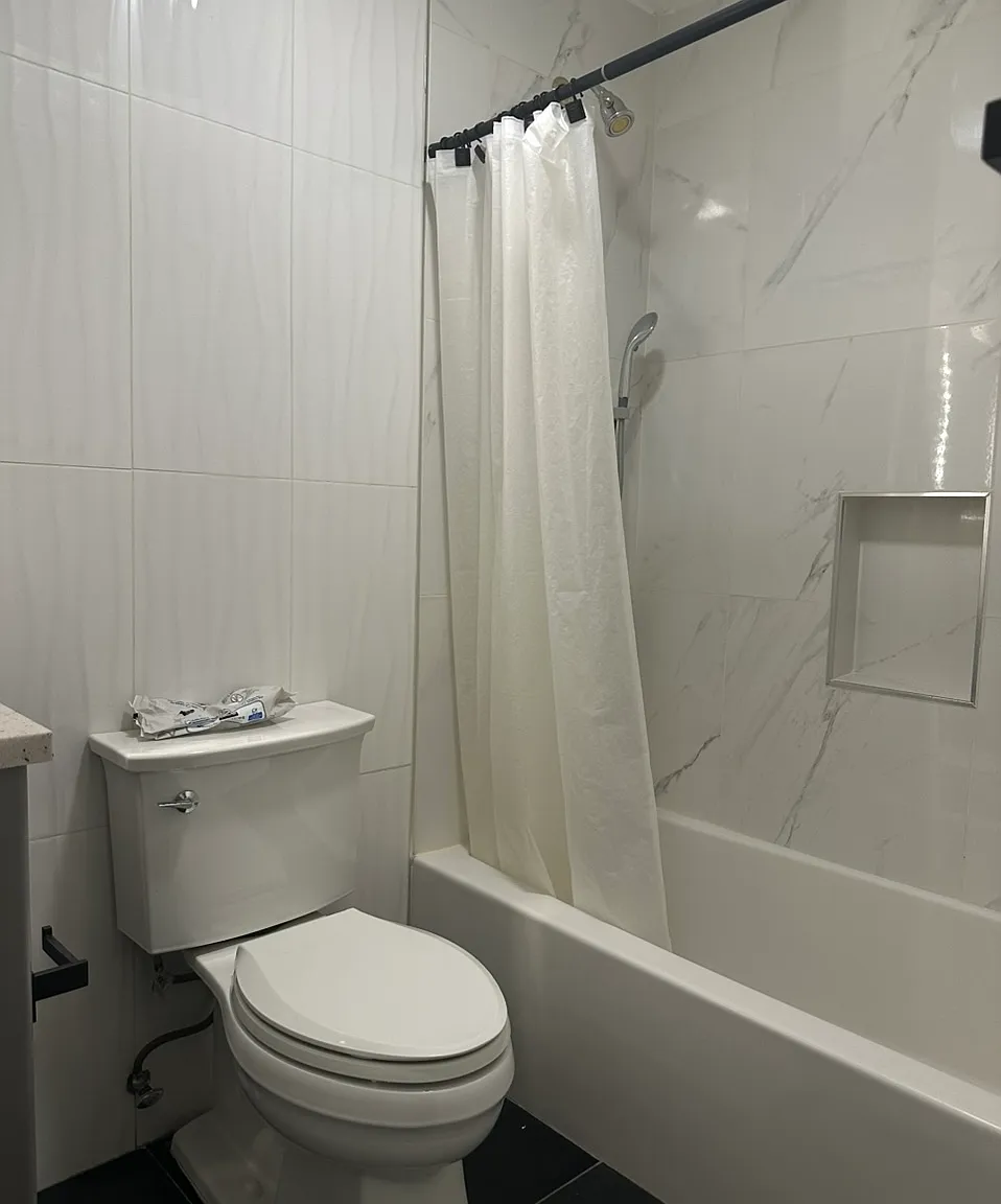 405 Butterfield Trl — Photo 3