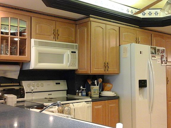 3rd image of 544 Pinellas Bayway S APT 204