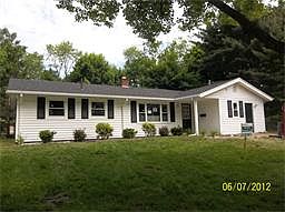 1st image of 66 Stephen Dr