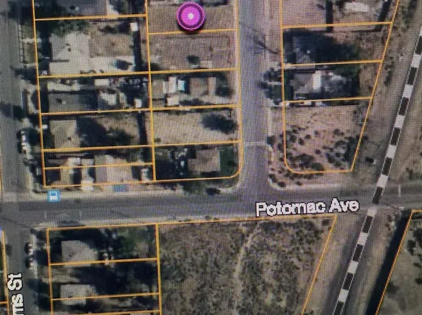 818 Collins Way, Bakersfield, CA 93307