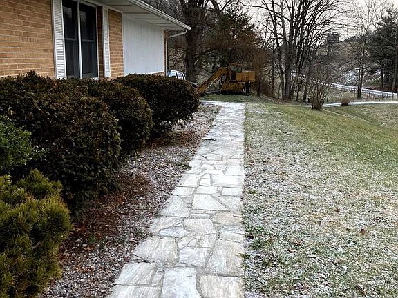 5th image of 27531 Rivermont Dr