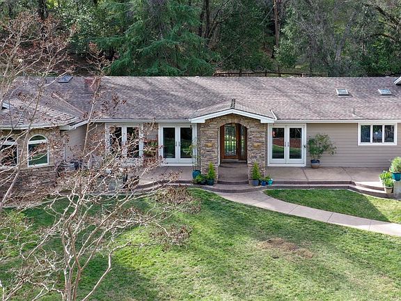2nd image of 6685 Gordon Valley Road