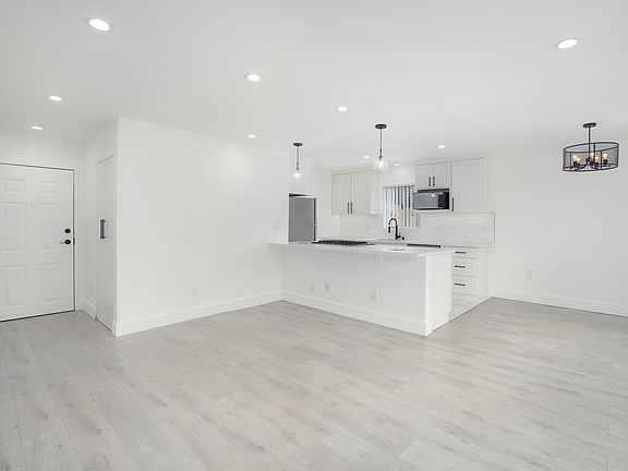 2nd image of 6050 Cadillac Ave APT 205
