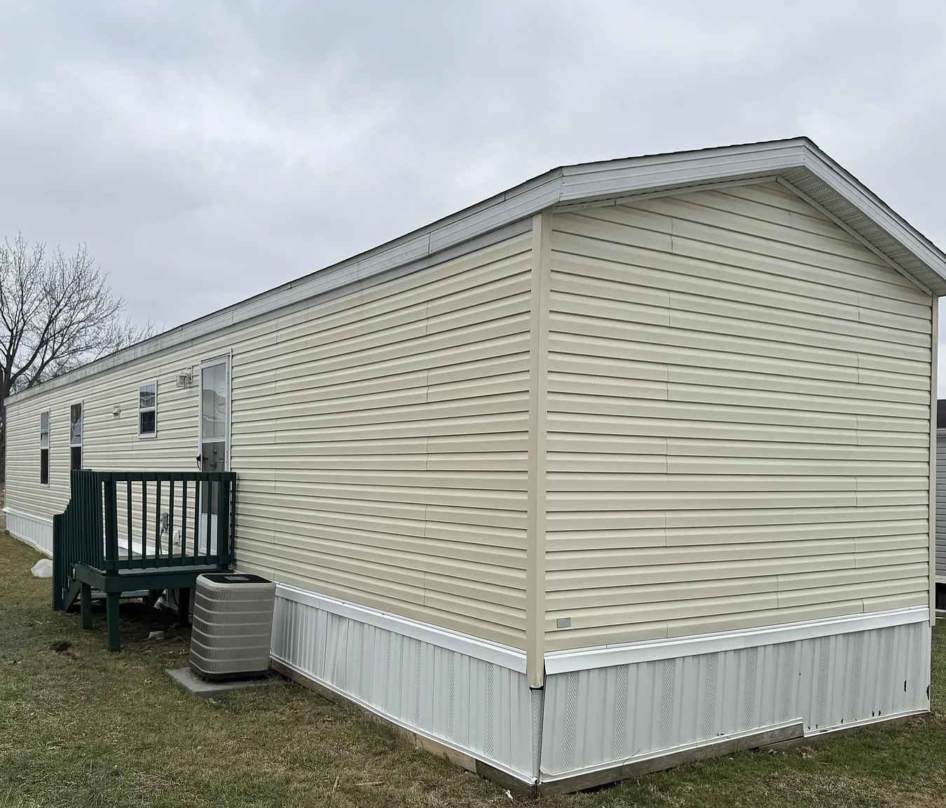 187 Hawk Dr photo 1