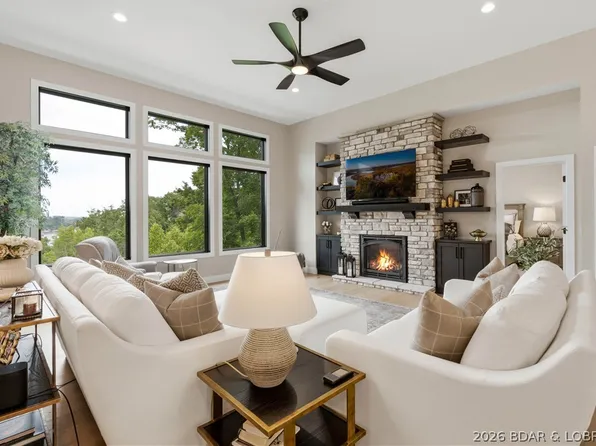 47 Briarwood Ct, Camdenton, MO 65020