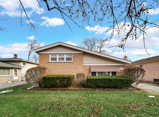 18537 Palmer Ave, Homewood, IL 60430