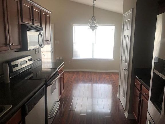 3rd image of 14257 S Country Hills Dr