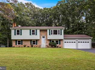 36907 W Lakeland Dr, Mechanicsville, MD 20659