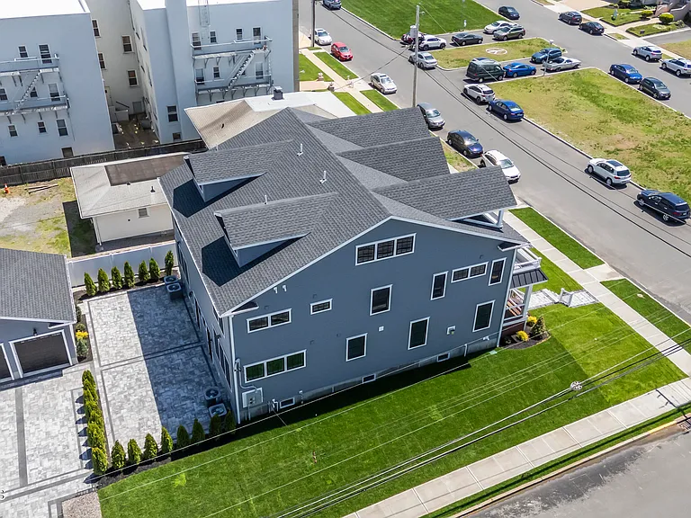 114 2nd Ave — Photo 39