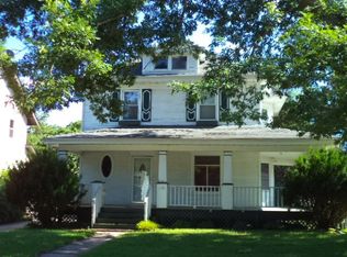 1652 30th Ave, Moline, IL 61265