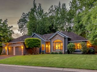 5758 Charles Cir, Lake Oswego, OR 97035