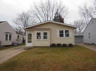 317 W Tacoma St, Clawson, MI 48017