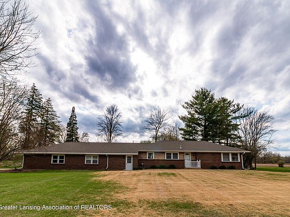 2nd image of 3604 S Dewitt Rd