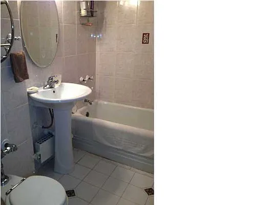 Rented by Evans Real Estate | media 32