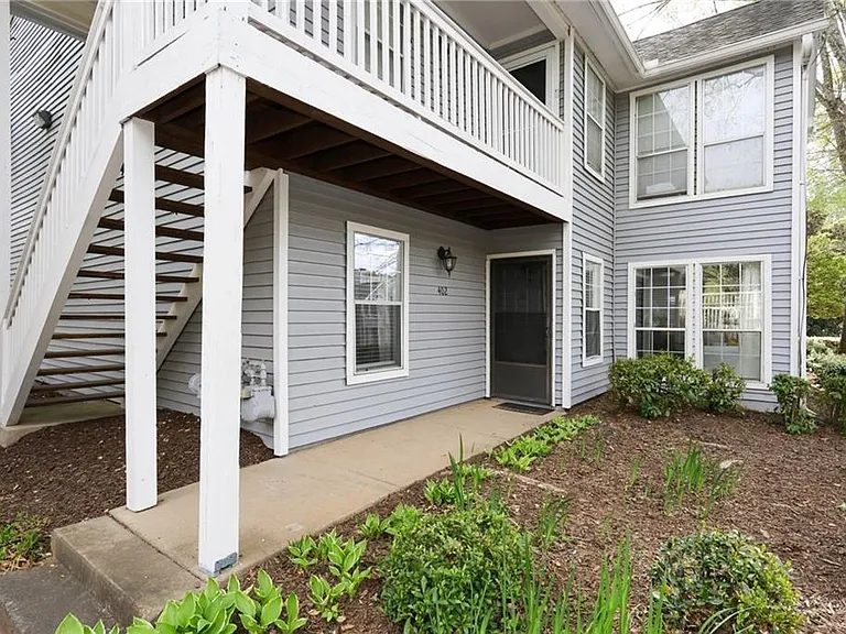 402 Olde Mill Ln — Photo 46