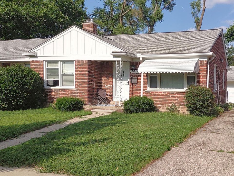 1st image of 9924 Roseland St