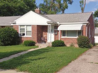 9924 Roseland St, Livonia, MI 48150