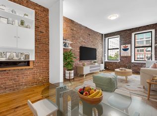 300 W 17th St APT 2D, New York, NY 10011