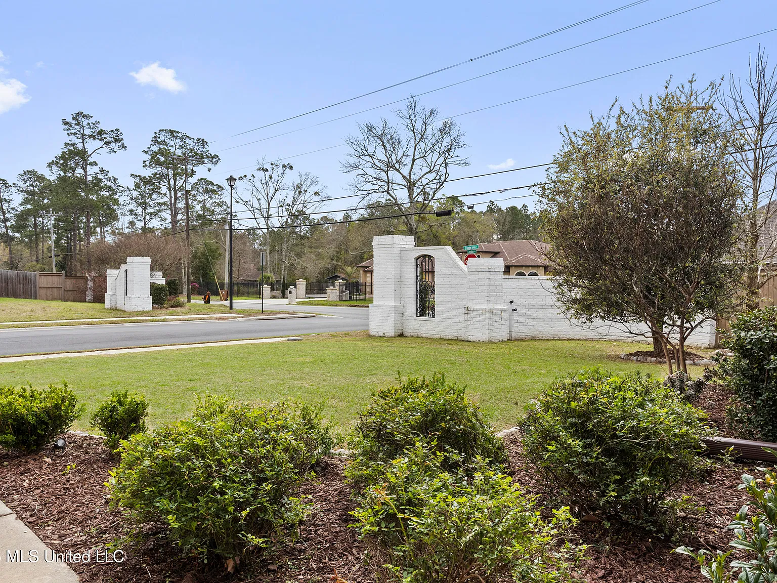 4 bed, 3.5 bath, 2846 sqft, $3,495 — Photo 4
