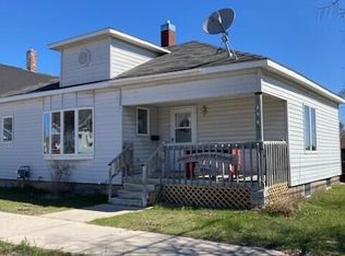 496 S 1st St, Rogers City, MI 49779