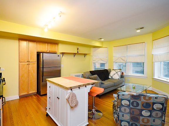 4th image of 719 Mulford St Unit 1F