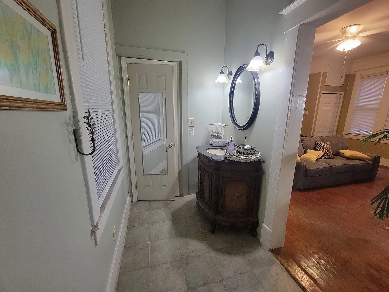 311 E 37th street - 1 — Photo 3